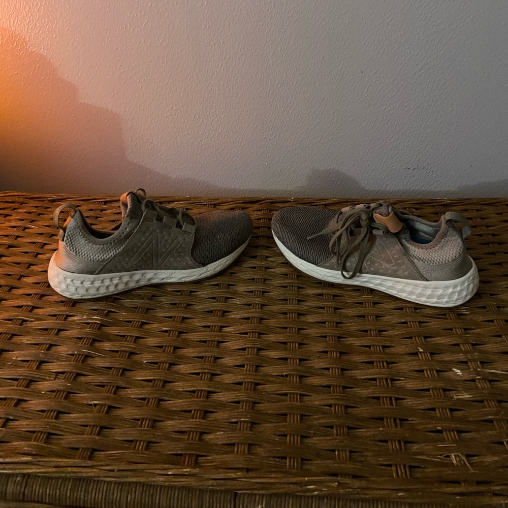neutral new balance sneakers